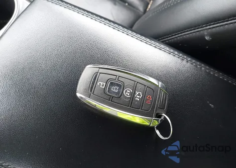 2019 Lincoln Nautilus Select z USA, uszkodzony, nr VIN 2LMPJ6K94KBL23267